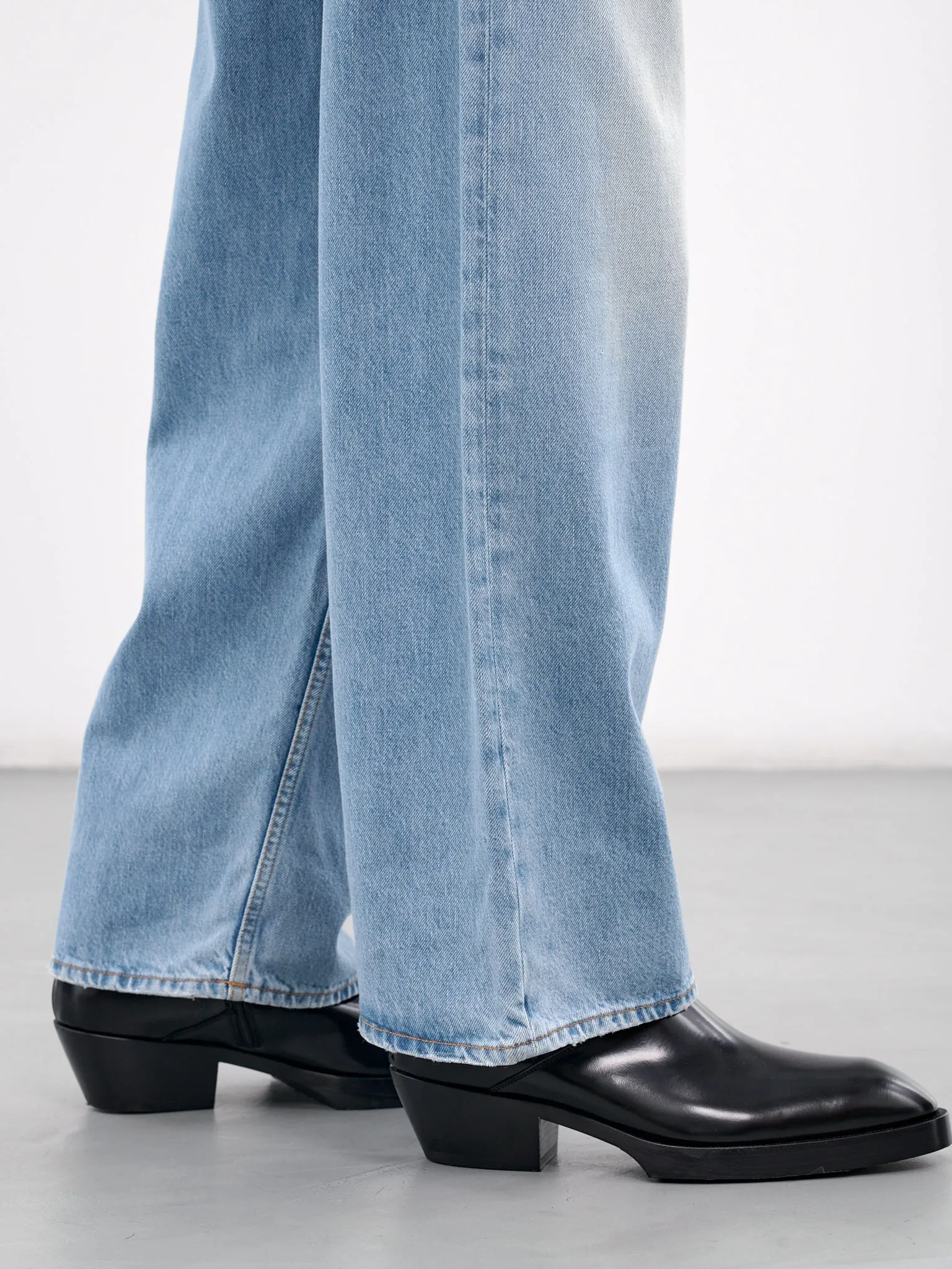 1981 Baggy Fit Jeans (B00348-LIGHT-BLUE)