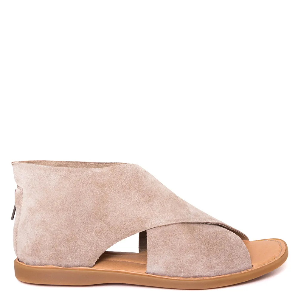 Iwa Women's Suede Sandal