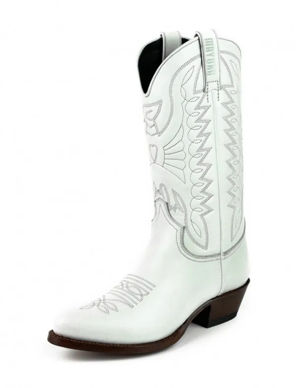 Mayura Boots women's off-white round toe cowboy boots