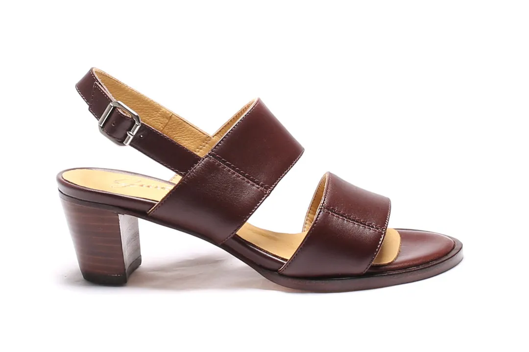 Sandal Classic Brown