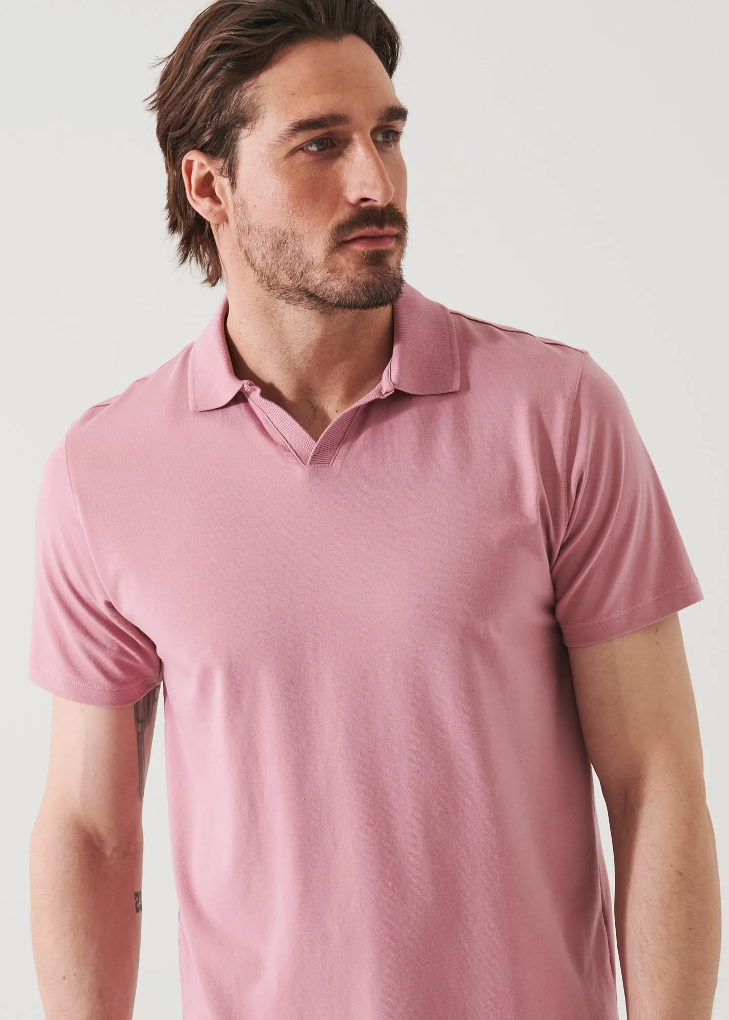 SHORT SLEEVE ICONIC OPEN POLO