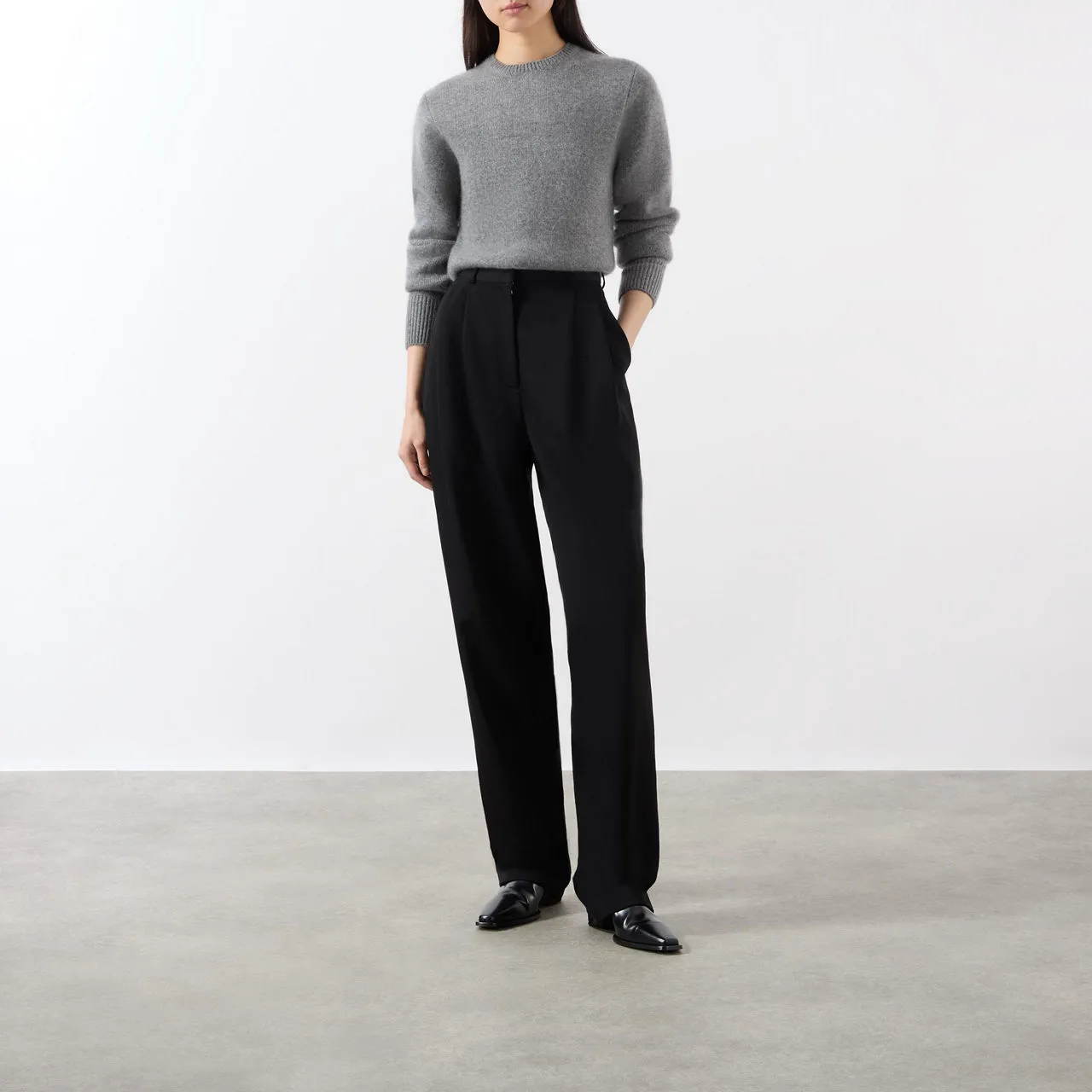 TOTEME Brushed Cropped Sweater - Grey