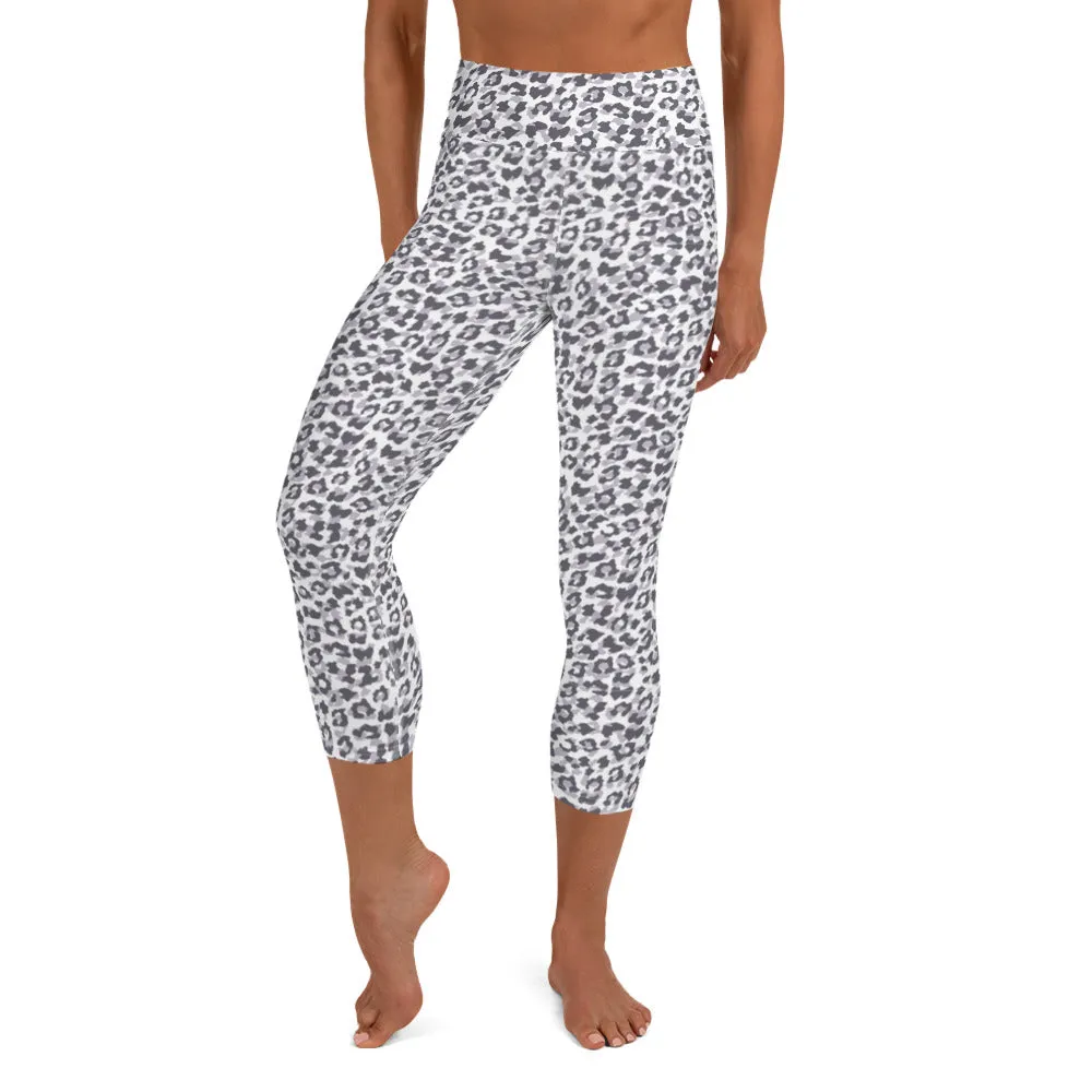 Yoga Capri Leggings in Snow Leopard